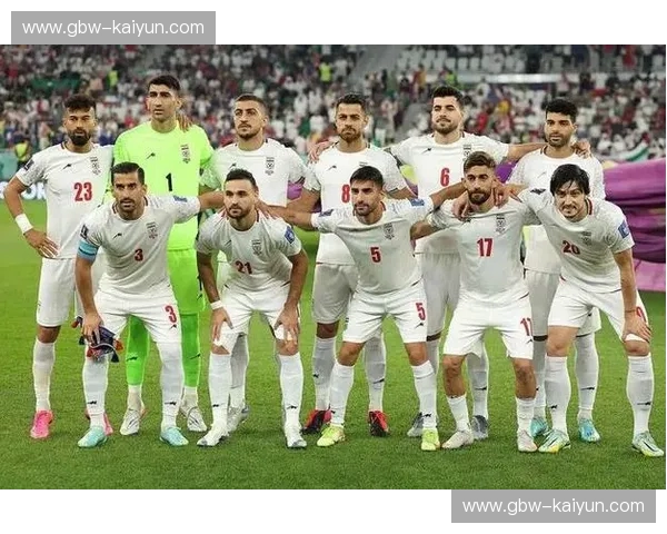 亚洲之巅的宿命缠斗：当波斯铁骑遇见太极虎，谁才是真正的亚洲霸主？